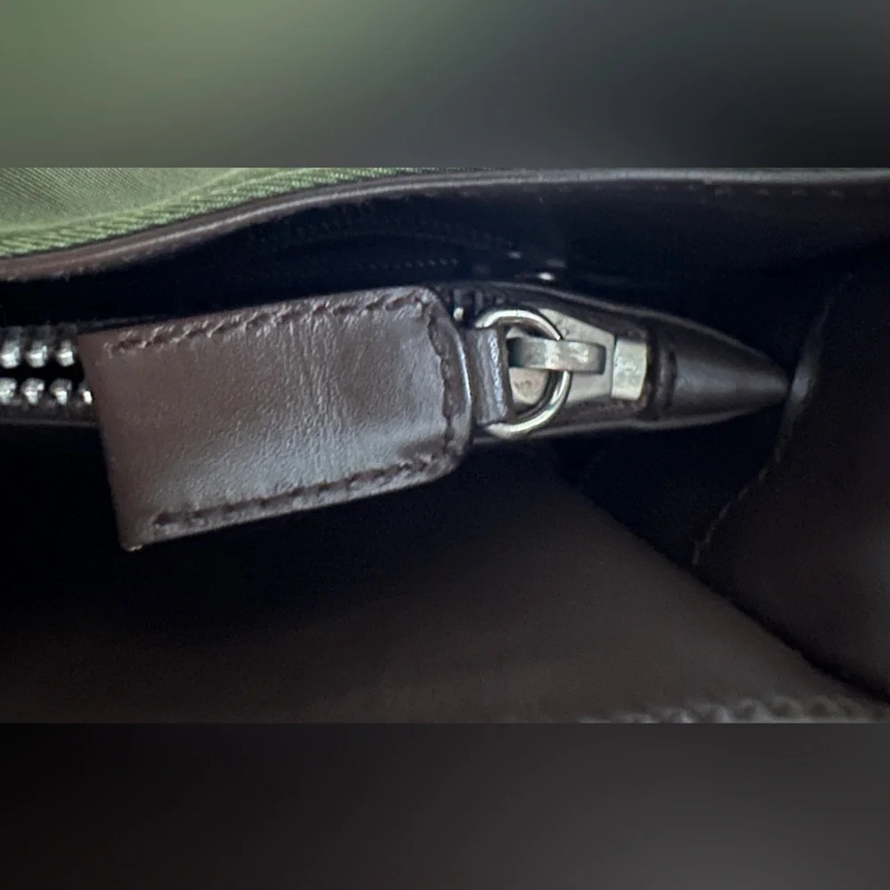 PRADA Vintage Tessuto Nylon Hobo Bag Olive Green Leather Trim B7816 Y2K - Picture 15 of 15